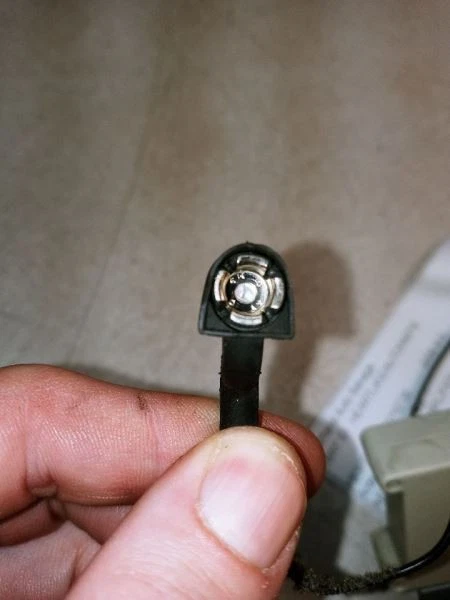 2006 SAAB 9-3 WAGON AERIAL ANTENNA AMPLIFIER ASSEMBLY OEM USED TESTED 12792123 - Image 4 of 4