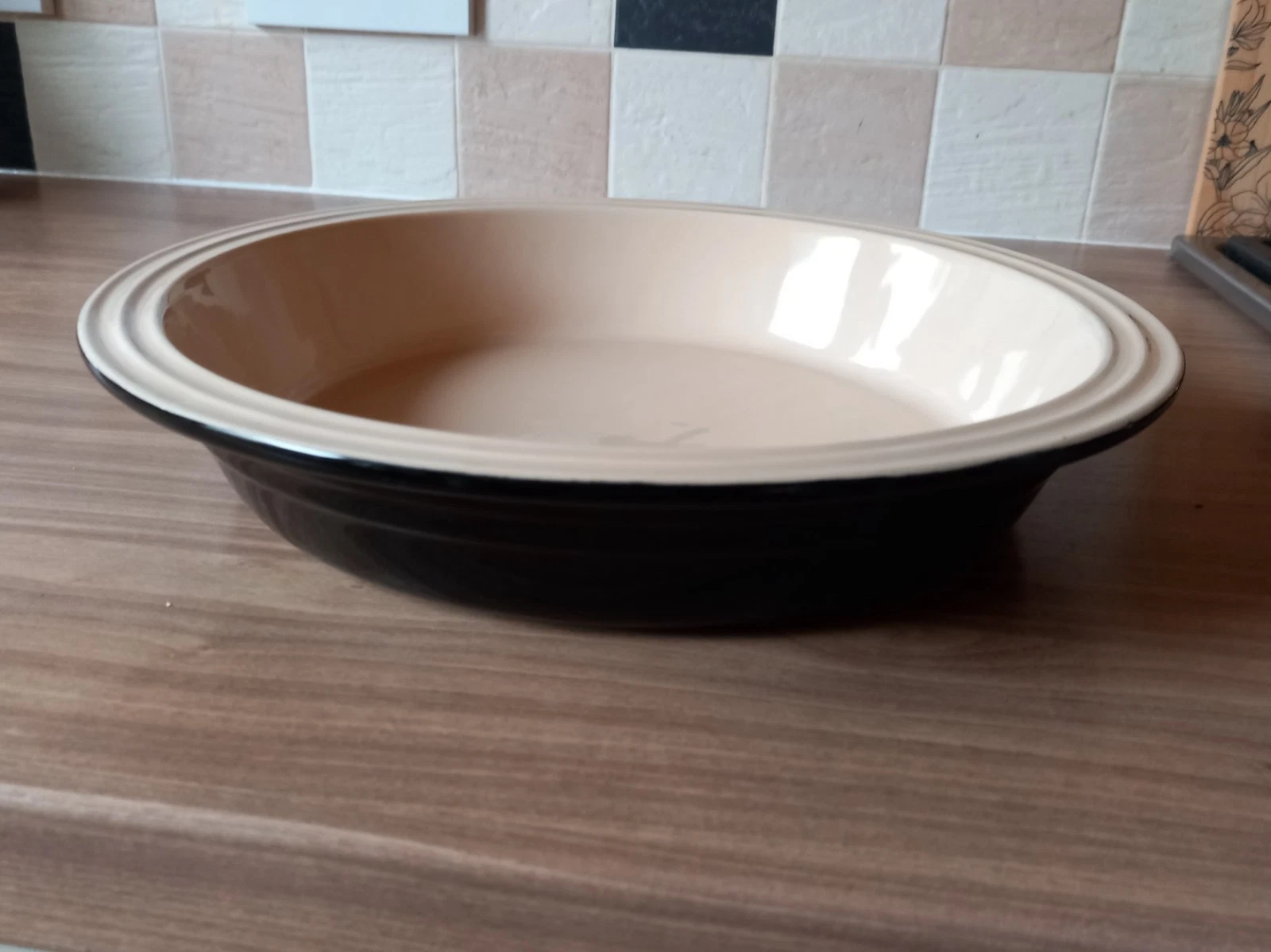 Le Creuset Stoneware Black Round Baking / Pie Dish 30cm Oven Safe 11-19