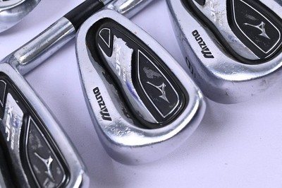Mizuno JPX 800 Pro Eisen / 4-PW / Regular Flex Dynalite Gold XP R300 Schäfte