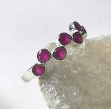 Ring mit 7 Rubinen, 925er Silbe - Größe 18,8 - Rubin - Rot