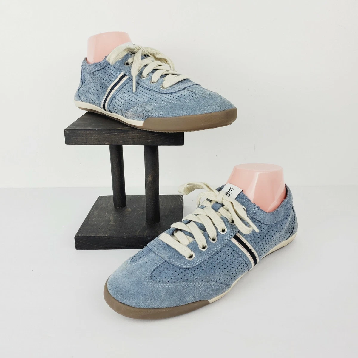 Ellen degeneres sneakers 2025