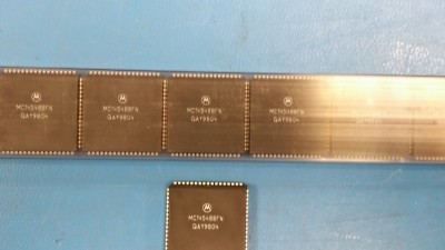 (10 PCS) MC145488FN MOT Multi Protocol Controller, CMOS, PLCC68