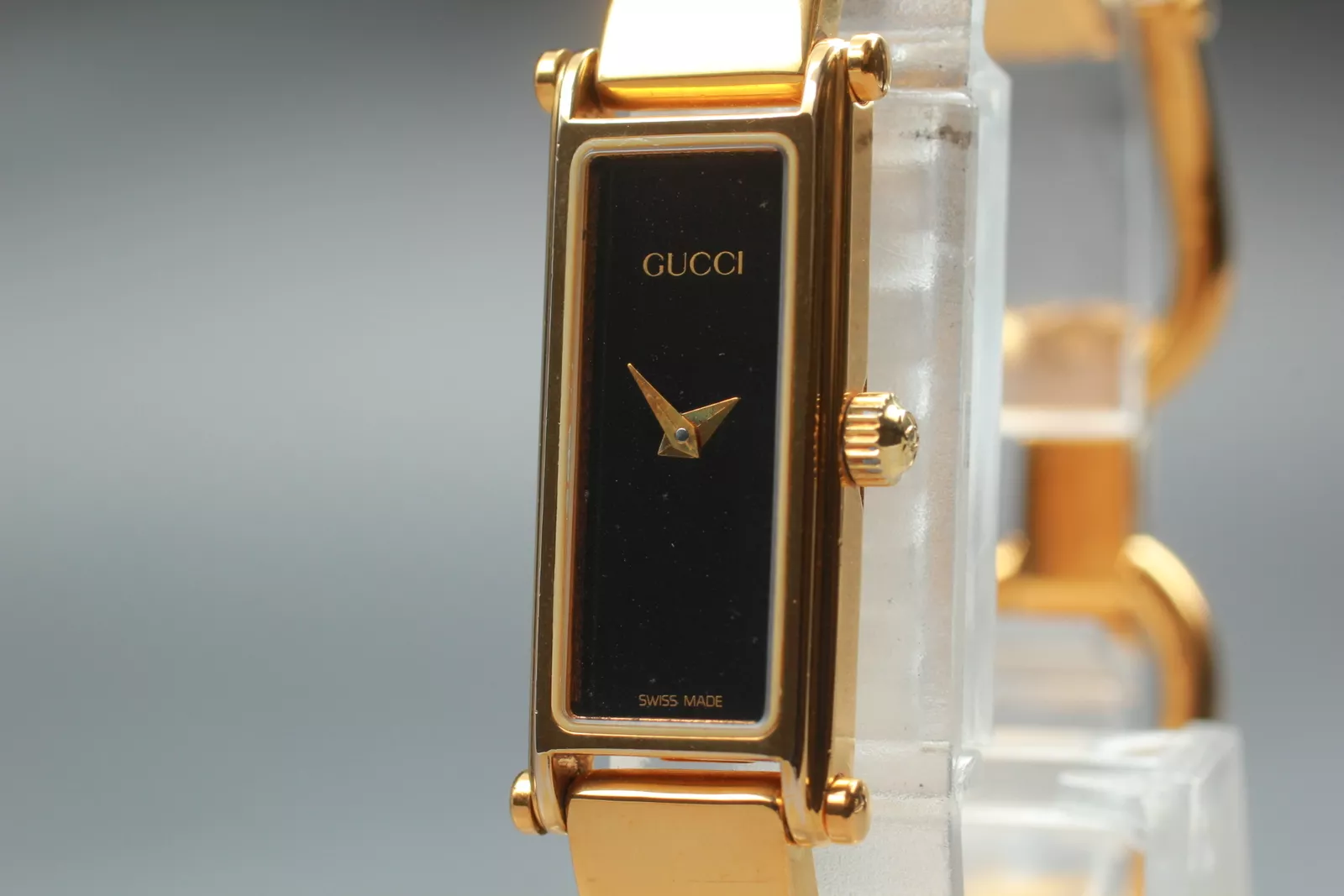 [Exc+5] Montre femme vintage GUCCI 1500L bracelet or noir quartz du JAPON