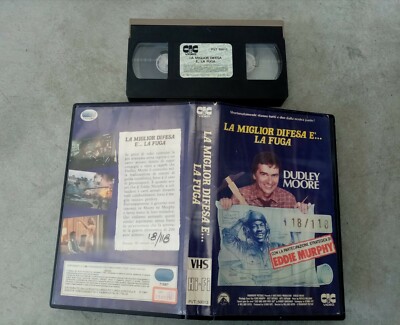 Die beste Verteidigung ist... die Flucht (VHS - Paramount Pictures Corp.)