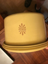 Vintage Tupperware Harvest Gold Cake Carrier 684-5, Lid 683-5