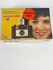 Macchina fotografica vintage Keystone Electric Eye 425x pellicola Magic Cube tipo X