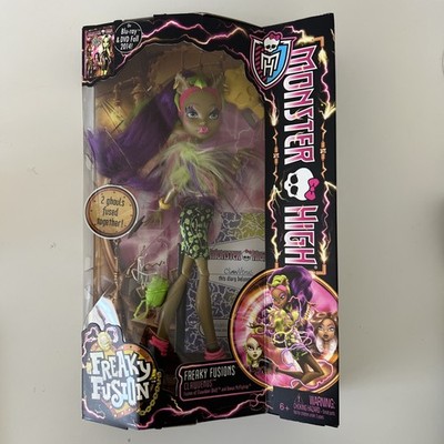 MATTEL 2013 NIB Monster High Freaky Fusions collection CLAWVENUS doll