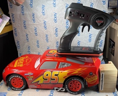 ホビーラジコン Disney Pixar Cars Lightning McQueen RC Disney Pixar Cars Lightning McQueen High Performance Racer RC Car