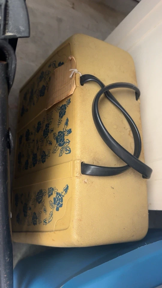 Máquina de coser Husqvarna Viking CL 19 CL19 de colección con estuche de pedal probado Foto 2 de 4