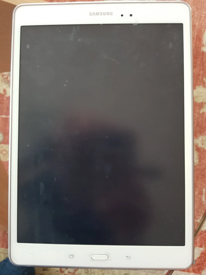 Samsung Galaxy Tab A SM-T550 16GB, WLAN, 24,6 cm (9,7 Zoll) - Weiß, Foto 1 von 5