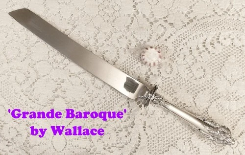 Grande Baroque ~ Bread / Cake Knife (12¾") w/serrated edge ~ Wallace Sterling