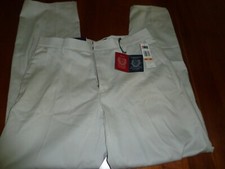 Chaps Easy fit Expandable waist Flat Front Pants Khaki 33 32 Wrinkle stain resis