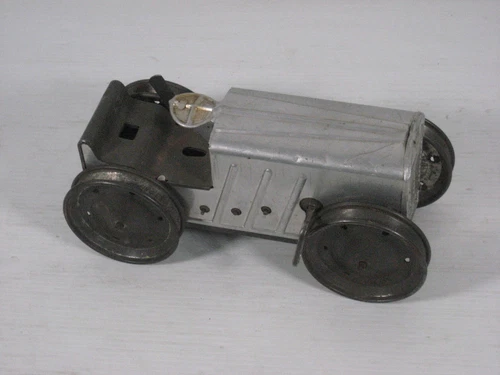 VINTAGE MARX TIN WIND UP TRACTOR 8 1/4" LONG WORKING