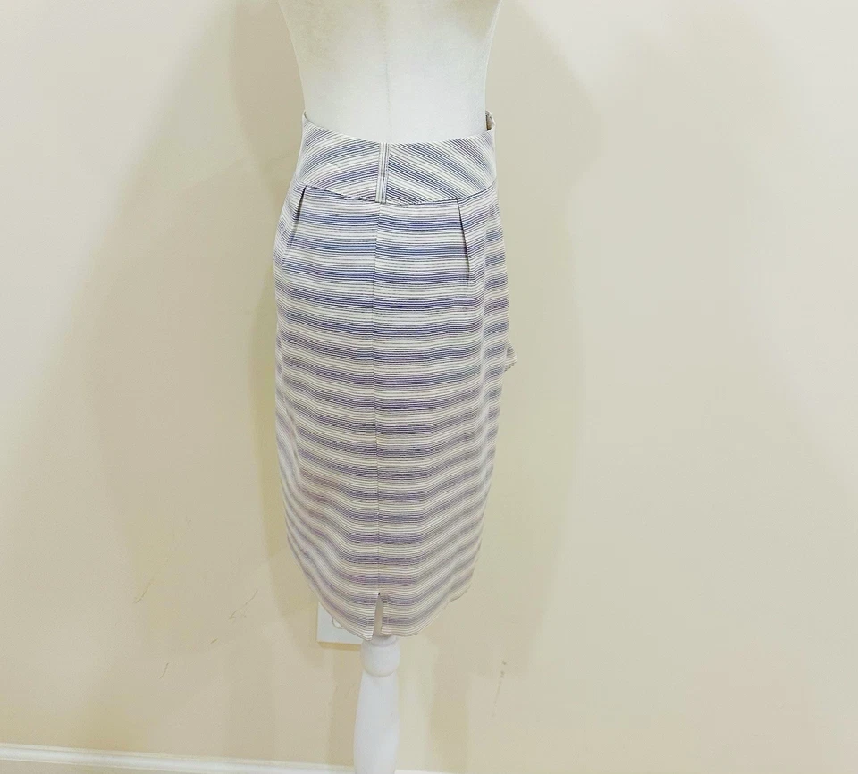 Falda Tulipán Anthropologie Yoana Baraschi Rayas Volantes Talla 12 Púrpura y Blanca Foto 3 de 4