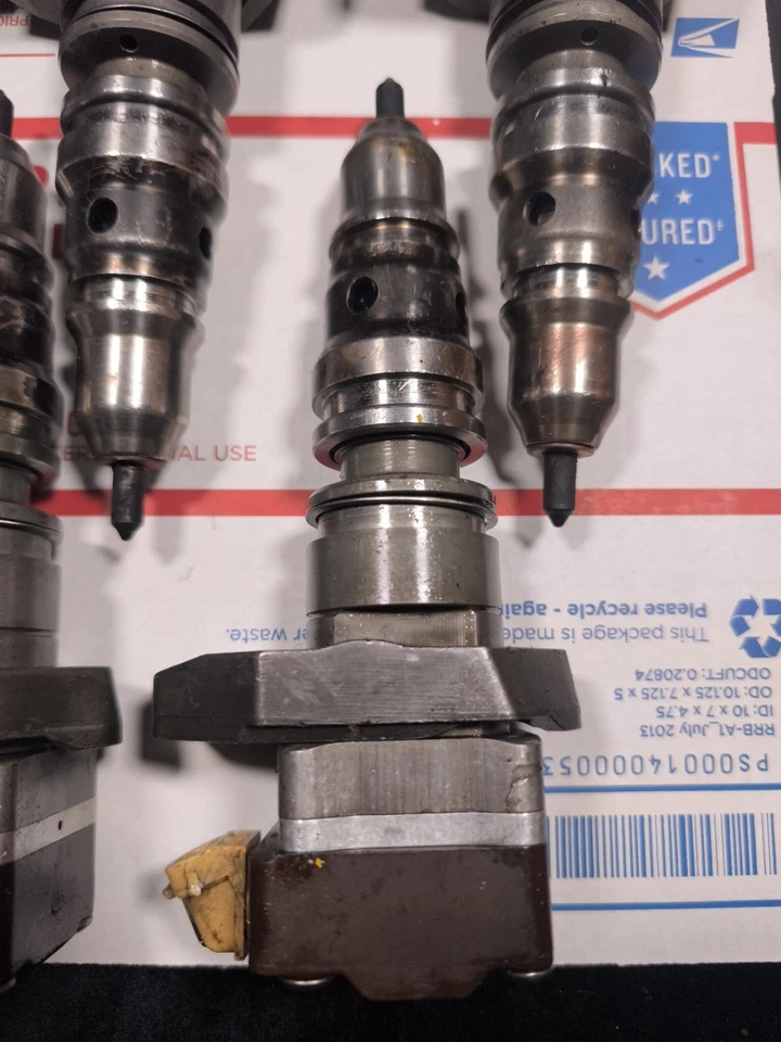 Ford 7.3 Powerstroke Injectors F250 F350 Diesel AD AE  Set of 8 CORES! - Image 2 of 4