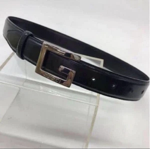 Ceinture noire GUCCI 70/28, cuir, sans boîte, boucle G, noire, argentée, occasion