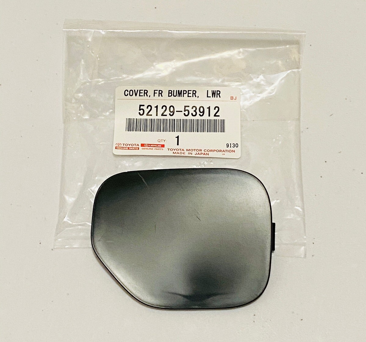 たつ　フロント NEW GENUINE FOR LEXUS IS 14-17 FRONT BUMPER TOW HOOK HOLE CAP