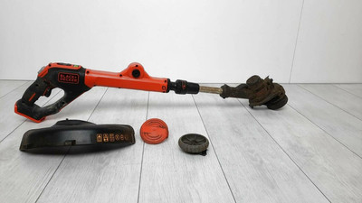 Akku-Trimmer Black+Decker STC1840E