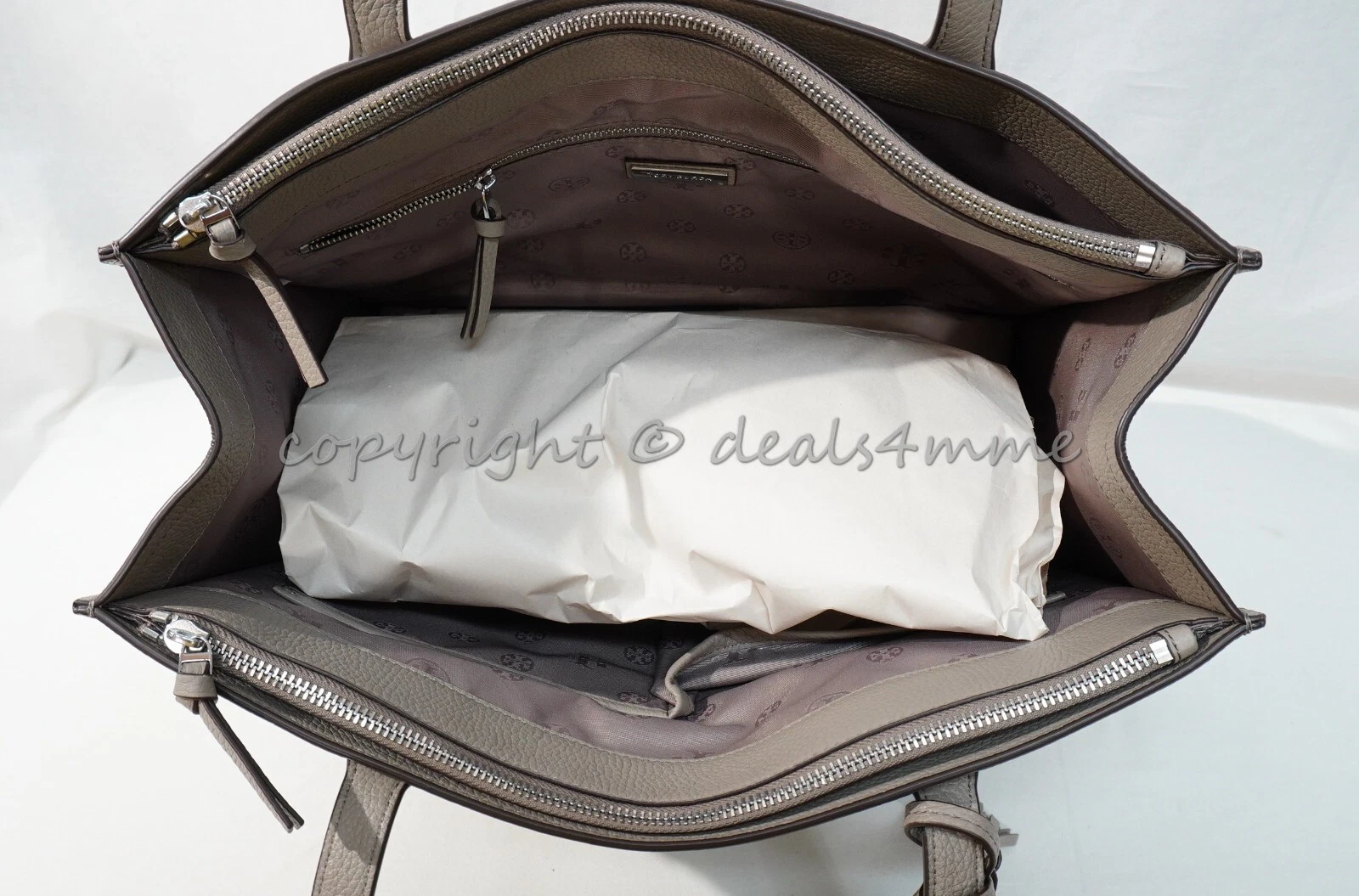 SET Tory Burch Thea Tote + portafoglio continentale Tory Burch Thea Zip in grigio francese