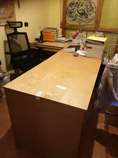 scrivania angolare rovere tre pezzi  h 78 . Orizzontale 160 e verticale  84