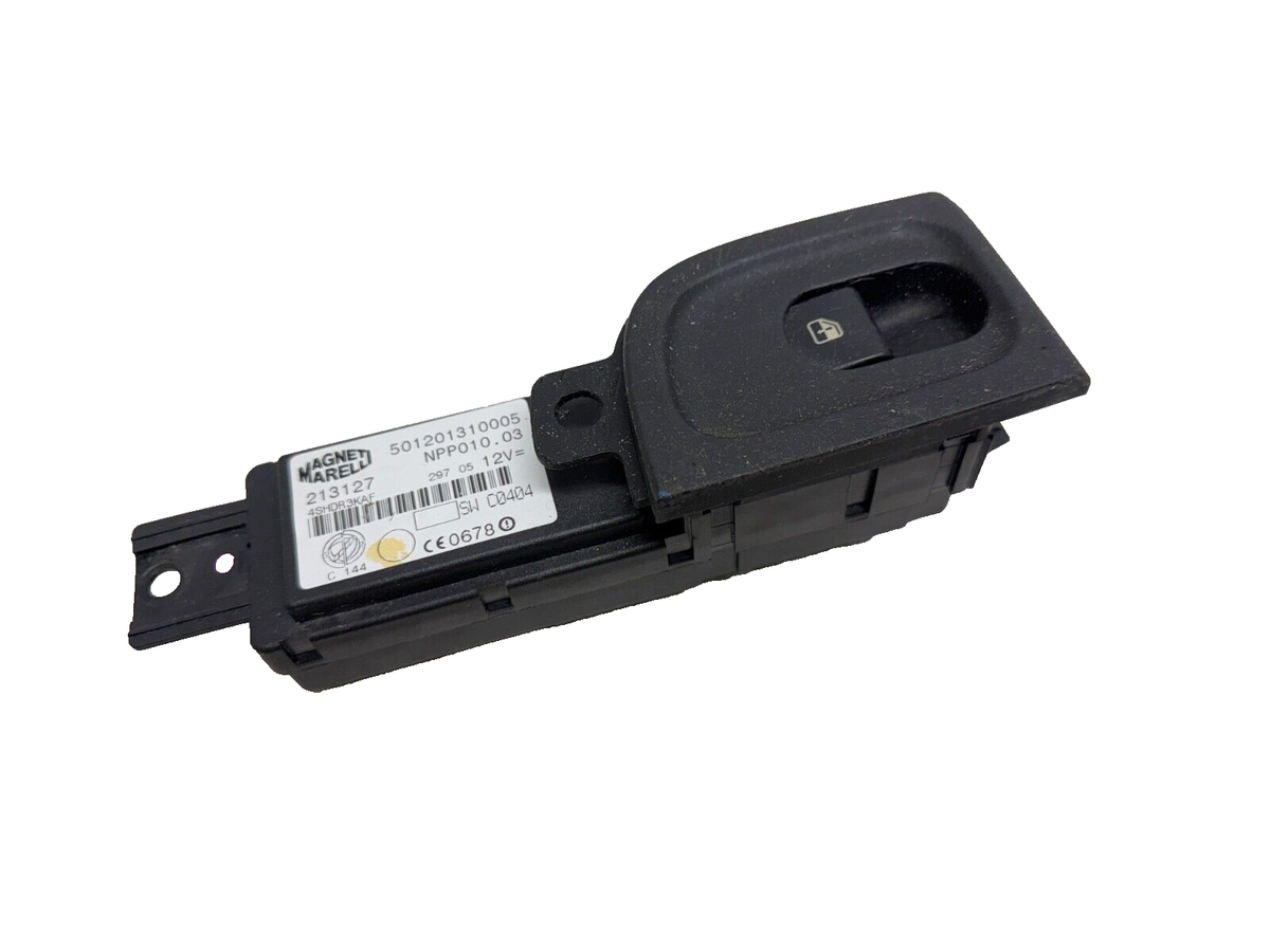P50168 2003-2012 Maserati Quattroporte Front Door Window Control