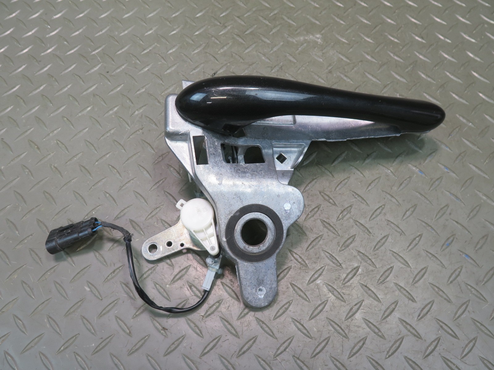 2008-2019 MASERATI GRANTURISMO M145 LEFT & RIGHT DOOR EXTERIOR HANDLE SET OF 2