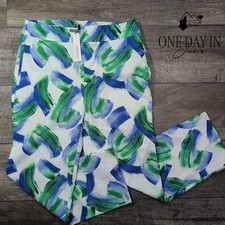 Chico's Brigitte So Slimming Straight Crop Pants Abstract NWT Size Chico's 1 8