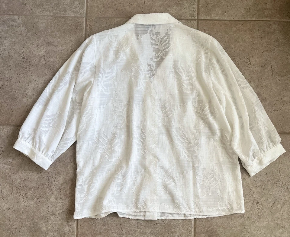 Karl Lagerfeld Paris Size XL Semi Sheer Floral Baloon Sleeve BOHO Peasent Top - Image 2 of 4