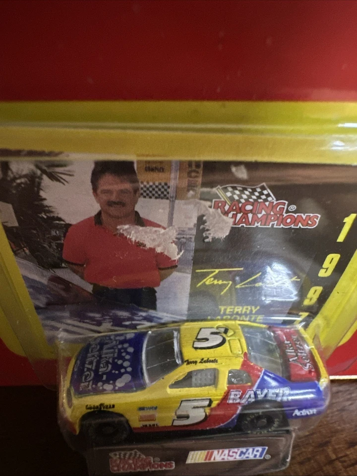 Racing Champions 1997 Edition 1:144 Scale #5 Terry Labonte Bauer/alka Seltzer - Image 2 of 3
