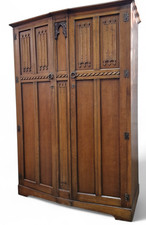 Large oak double wardrobe - Antique carved linenfold panelled wardrobe