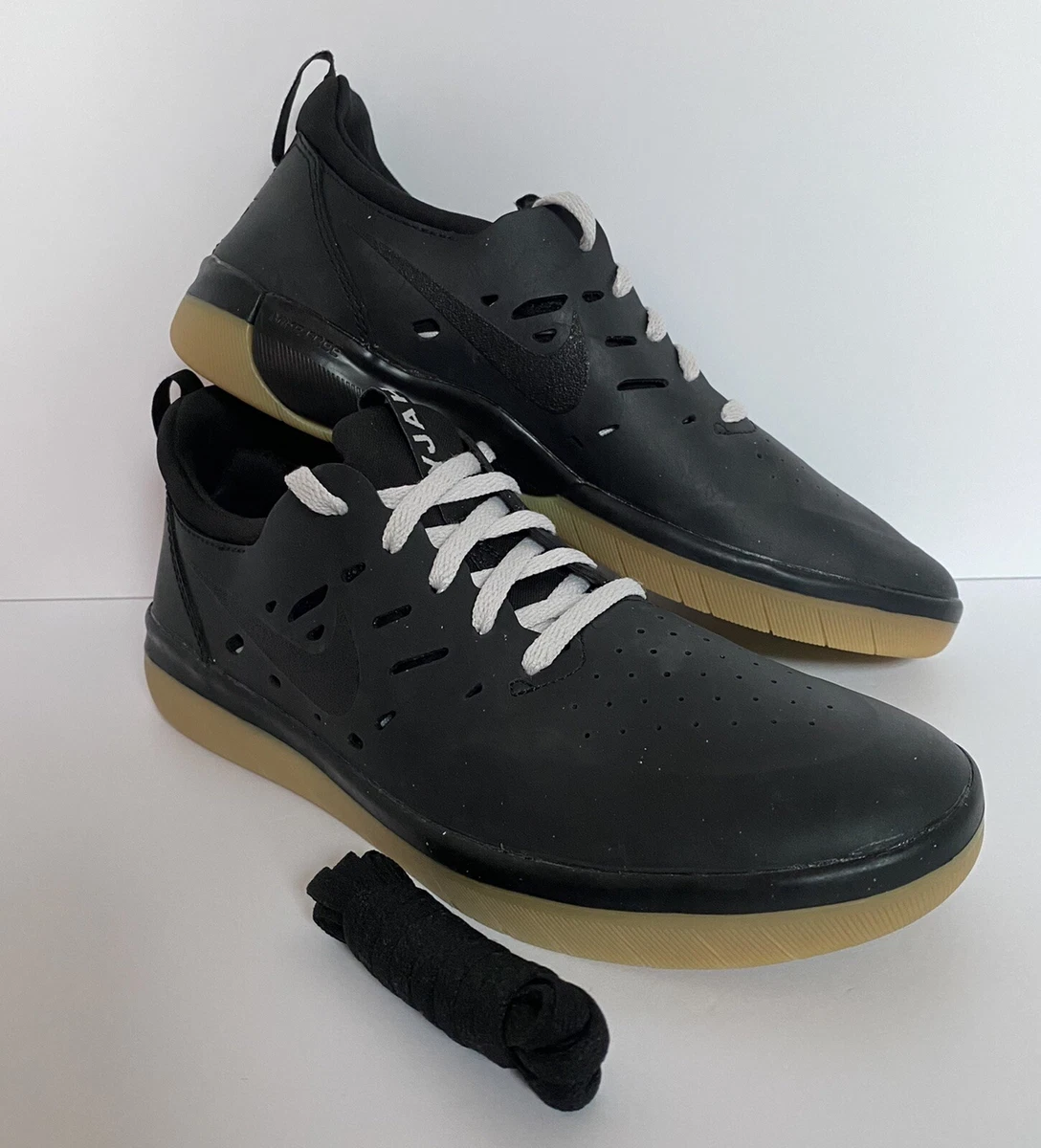 Nike nyjah cheap black gum