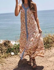 Davi & Dani Floral Border V Neck Maxi Dress -Plus Natural