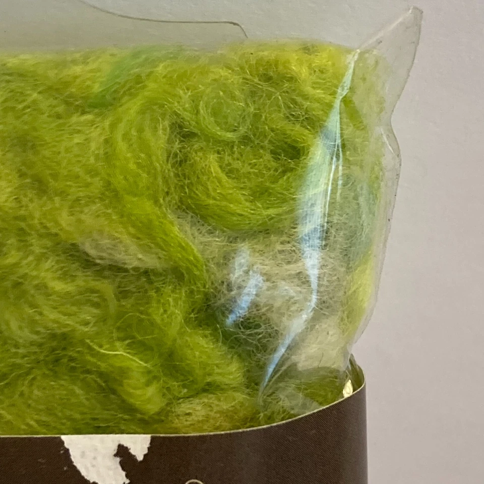 Dimensions FeltWorks 100% Wool (1) Green Curly Roving 0.25oz Needle Felting - Image 4 of 4
