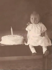 BABY CAKE Vintage Portrait FOUND PHOTOGRAPH Black And White ORIGINAL 42 59 J