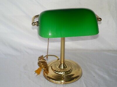 Catalina Lighting Executive Bankers Desk Lamp with Glass Shade Green.