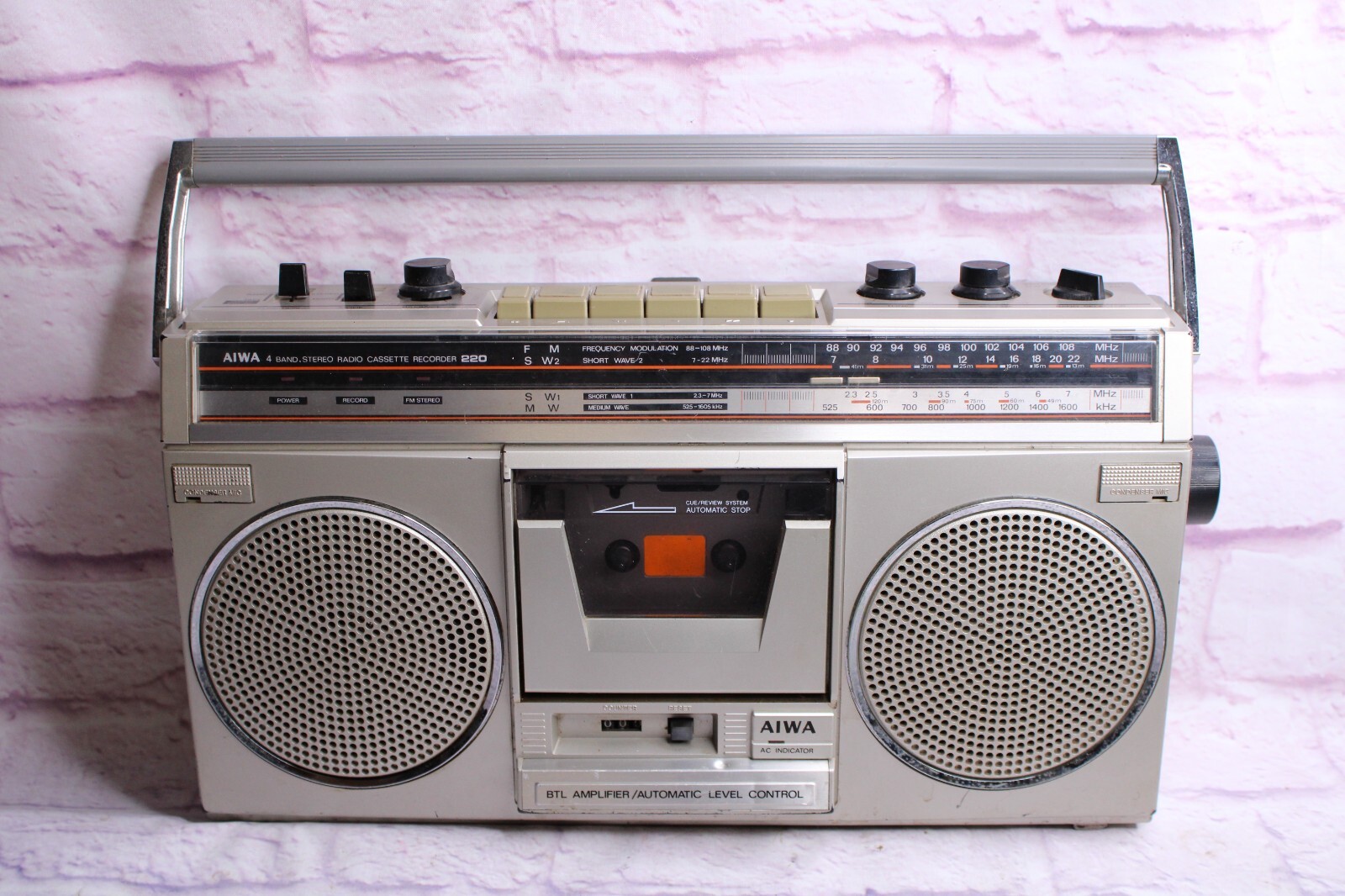 Aiwa CS-220 vintage audio equipment - eBay listing photo 1