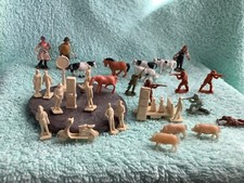 MERIT OO/HO GAUGE STATION ACCESSORIES-CHOCOLATE & WEIGHING MACHINES scouter peop