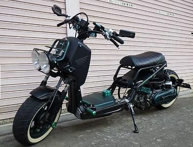 ComposiMo Phiz Plate ズーマー　USDM ruckus Zuma-Powered, Composimo-Built – Custom Honda Ruckus | Bike