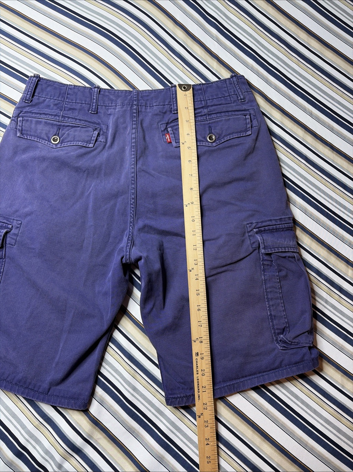 Levi's Men's Cargo Shorts Purple Heavy Cotton Size 32W Vintage Old School thumbnail 9
