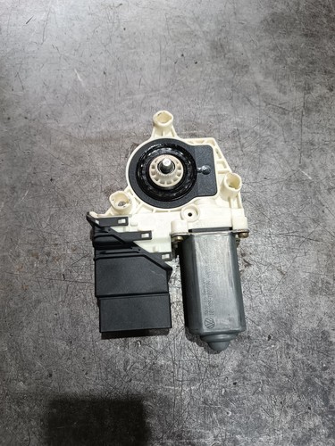 VW Golf 4 Seat Leon 1M elektrischer Fensterhebermotor hinten links 1C0959811A