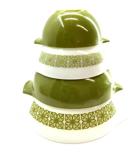 4 Vintage PYREX Cinderella VERDE Mixing Bowls Nesting Bowl Set Green & White