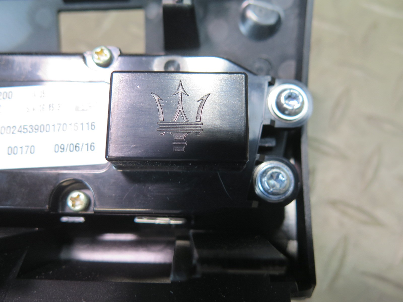 Maserati Levante 2017-2020 Climate control panel