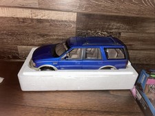 1/18  Ford Expedition SUV 4WD 5.4 V8 EB 1998 Blue 1:18 UT Model.