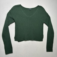 Wild Fable Cropped Women s Sweater, V Neck. Size Medium, Green. Long Sleeve