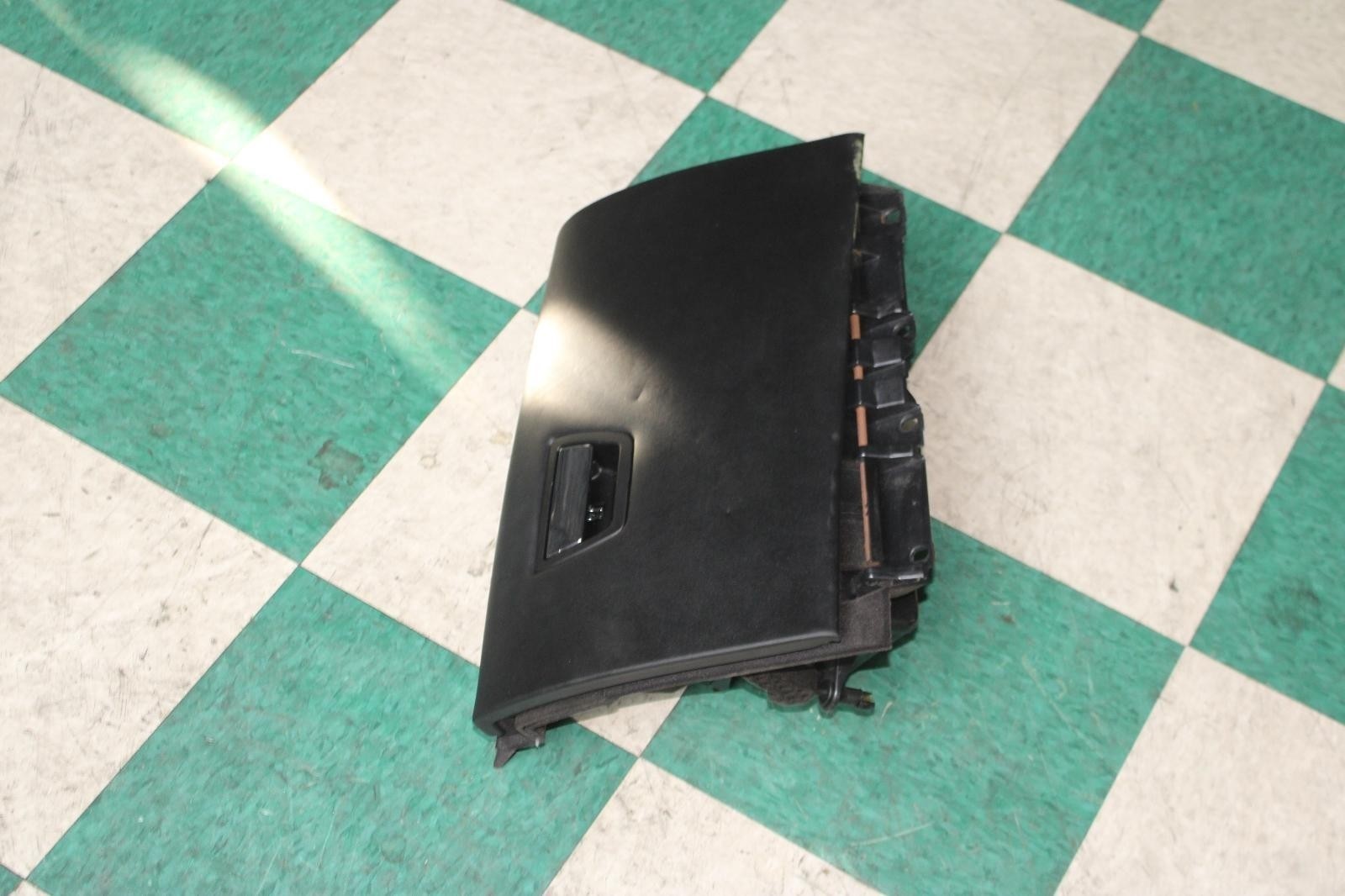14-19 QUATTROPORTE Nero Black Dashboard Passenger RH Glove Box Unit Factory OEM