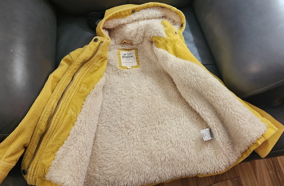 Abrigo de pana Mini Boden Sherpa forrado amarillo mostaza 7-8 años Foto 4 de 4