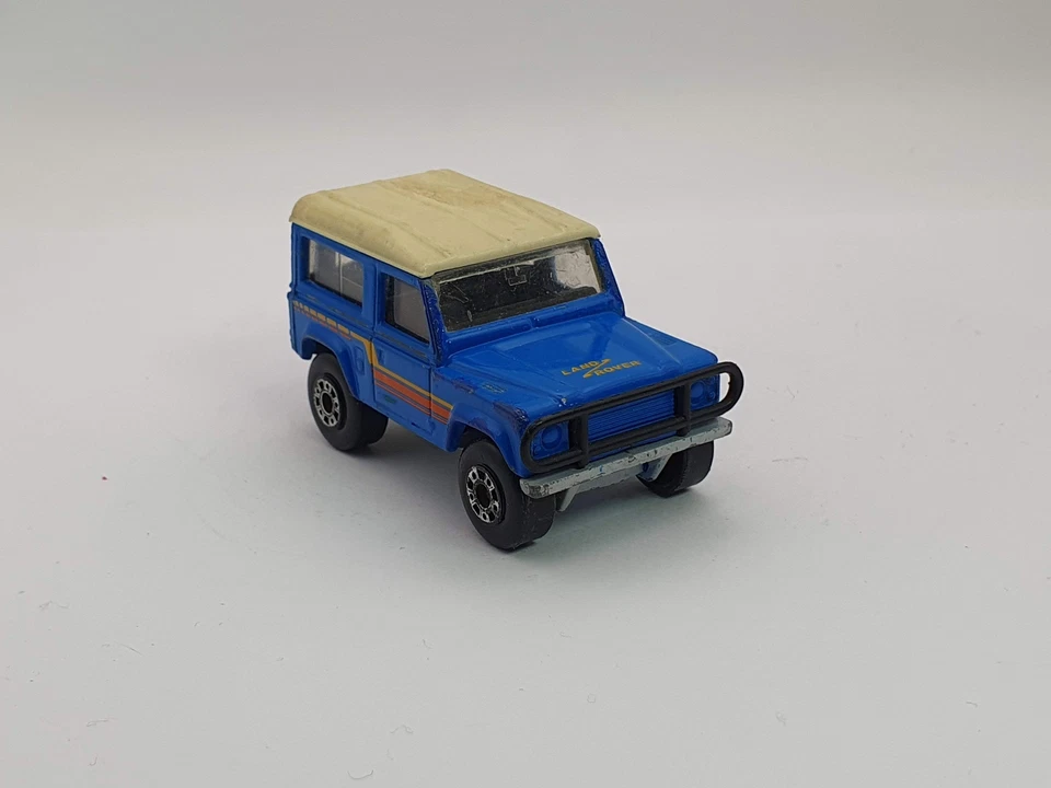 Land Rover Defender 90 Matchbox 1/60 Blu - Immagine 4 di 4