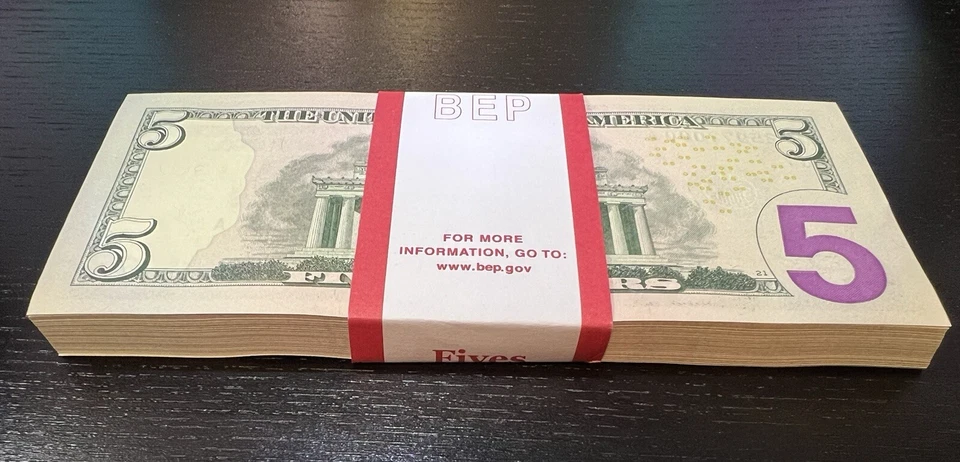 100 $5 Five Dollar Bills ($500) Gem Uncirc Consecutive Sequential Note *1 Strap* - Image 4 of 4