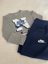 Nike Sz 5 - 2 Piece- Long Sleeve TShirt  Sweat Pants- Navy/Grey- New W Tags
