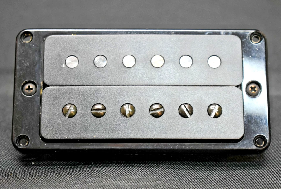 Бас-гитара PRS 8515 TM — звукосниматель хамбакера — черная с черным кольцом и винтами — протестирована 7,7k - Изображение 2 из 4